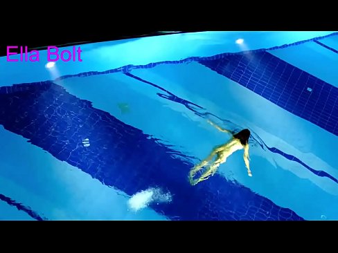 ❤️ No puedo dejar de mirar, joven rubia pillada nadando desnuda en la piscina del complejo ELLA BOLT ❤️❌ Porno casero en es.hentaisaturn.ru ❌️❤️❤️❤️❤️❤️❤️❤️
