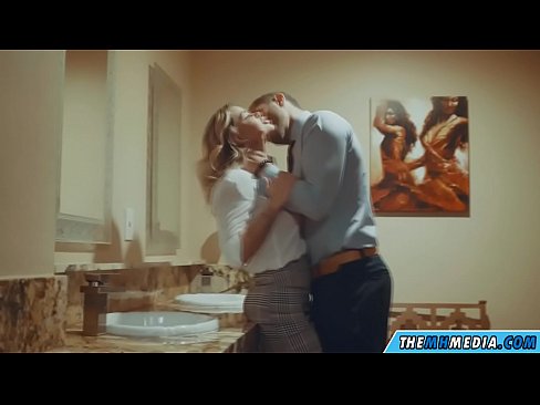 ❤️ Cuando una rubia tetona te seduce en un baño público ❤️❌ Porno casero en es.hentaisaturn.ru ❌️❤️❤️❤️❤️❤️❤️❤️